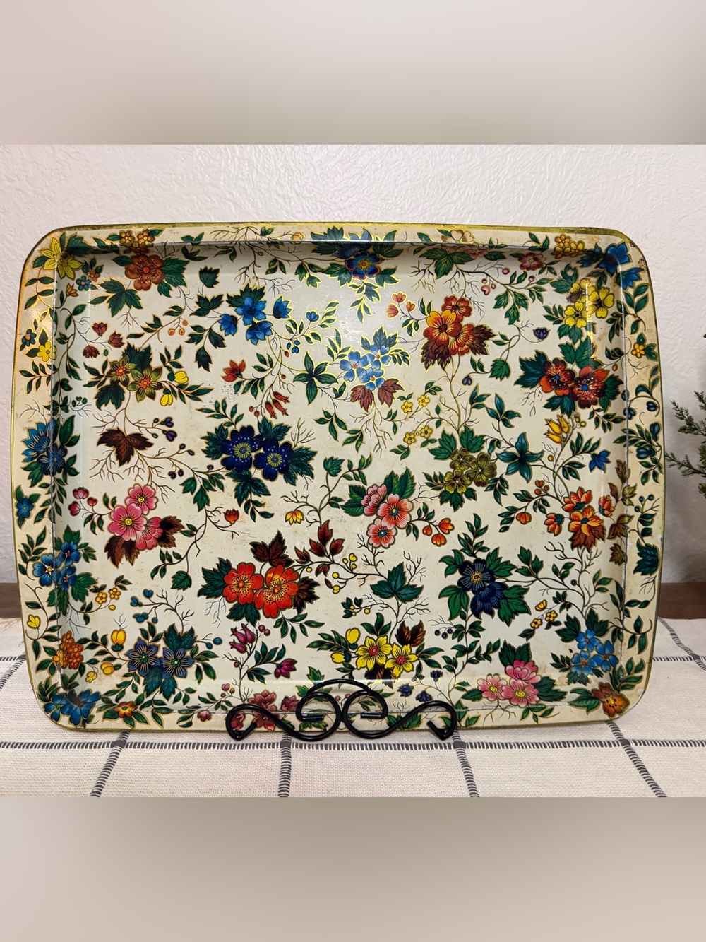 Vintage 1971 Daher Lithographed Serving Tray